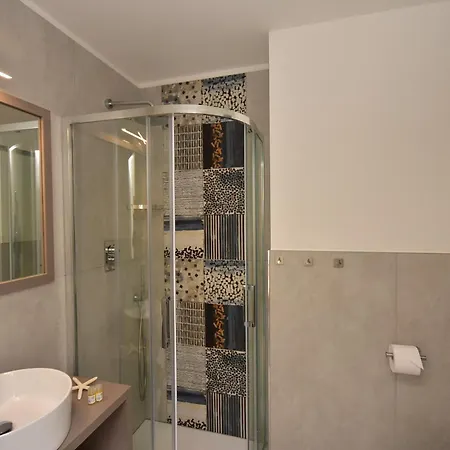 Hotell Cannes 3*